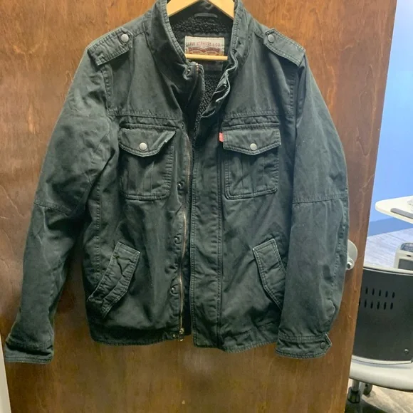 COPY - Levi’s Jean Jacket - Picture 2 of 4